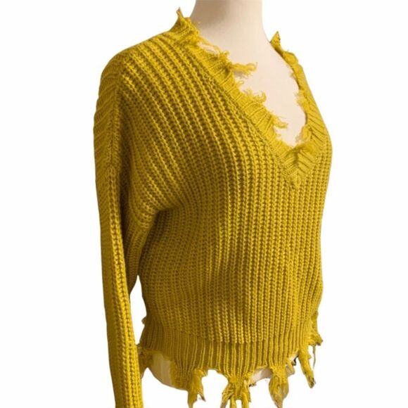 Love Tree Sweater Size Small - Picture 6 of 6